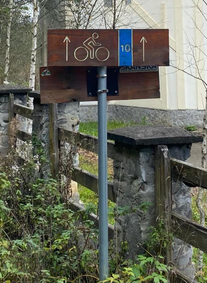 Casa De Vacanta Satic Piatra Craiului La Doi Viermi Buitenkant foto